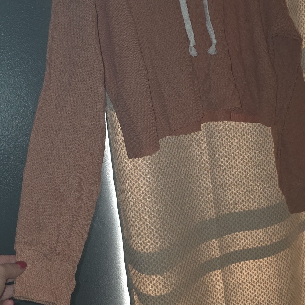 Forever 21 Peach Hooded Crop Top - Picture 4 of 6